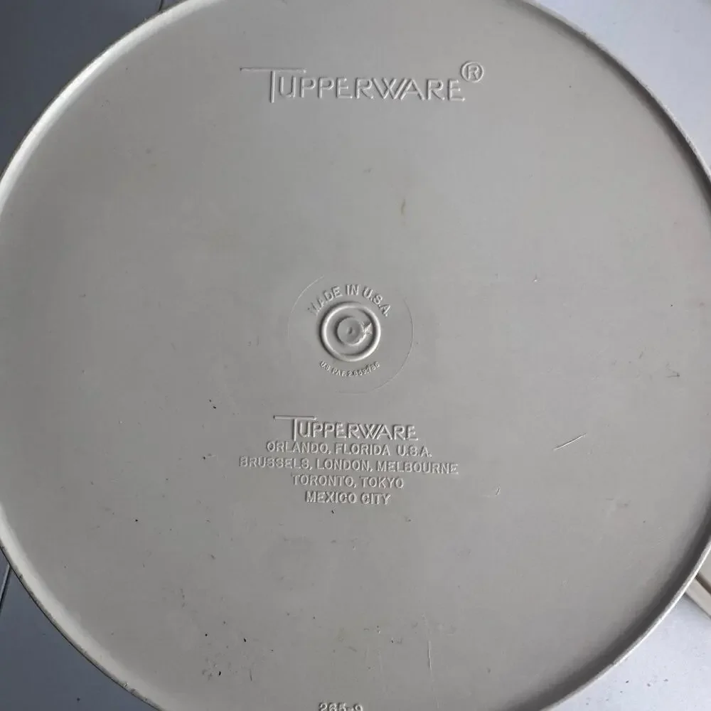 Tupperware vintage 1970s